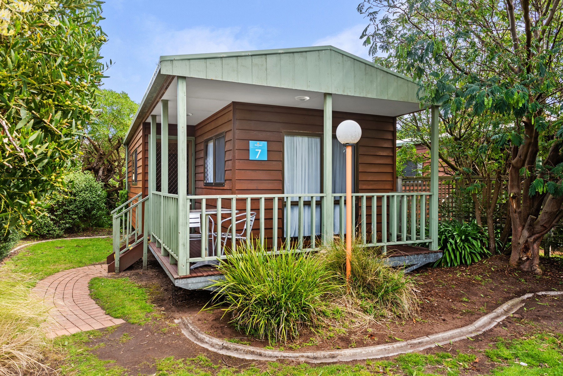 Budget 2 Bedroom Cabin Sleeps 6 G'day Parks