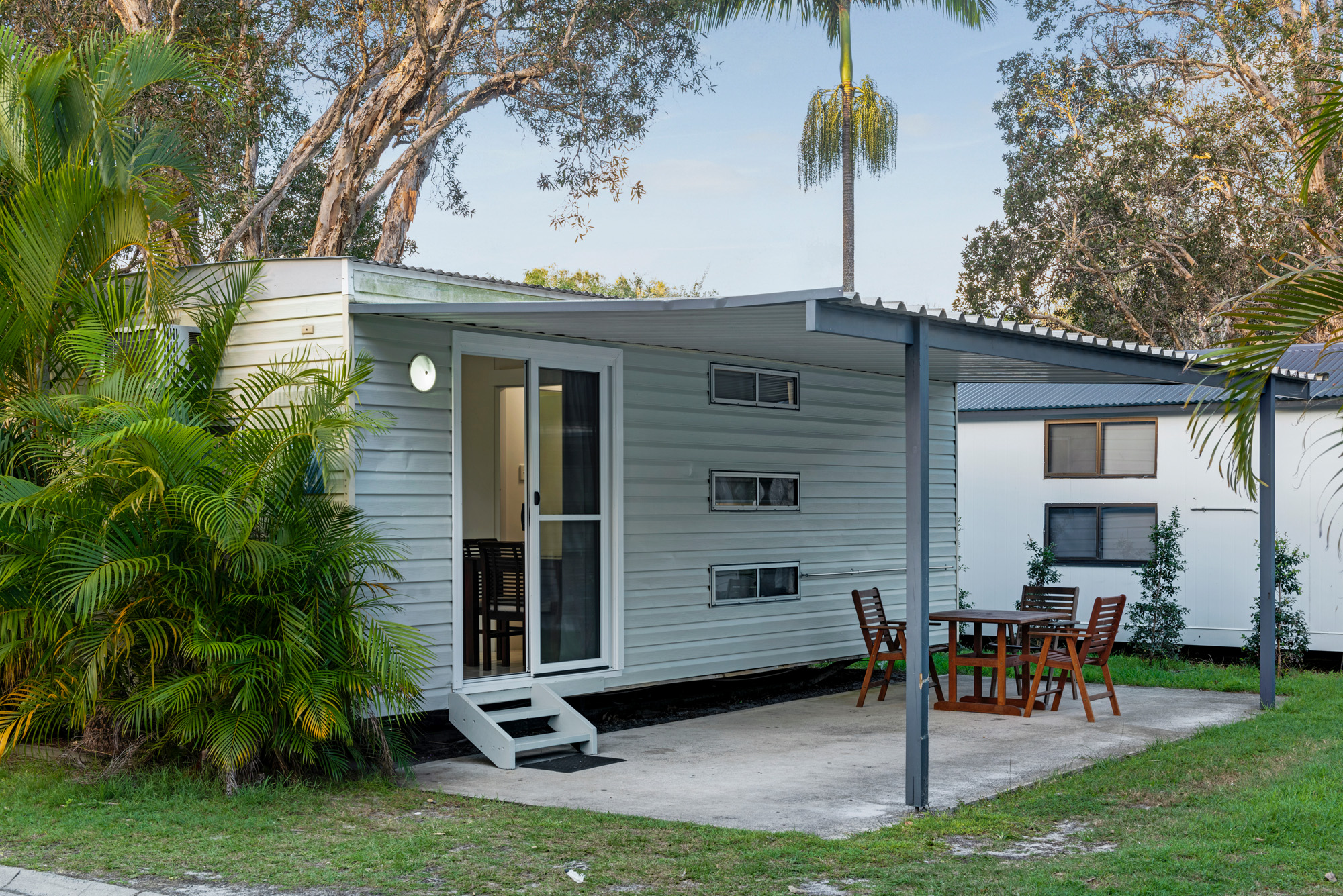 Economy 1 Bedroom Cabin Discovery Parks Byron Bay G'day Parks
